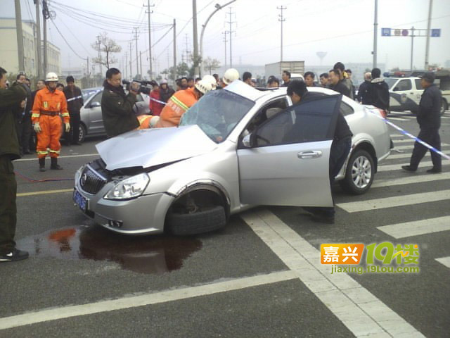 浙江嘉兴车祸两车斗气视频曝光，事件深度解析